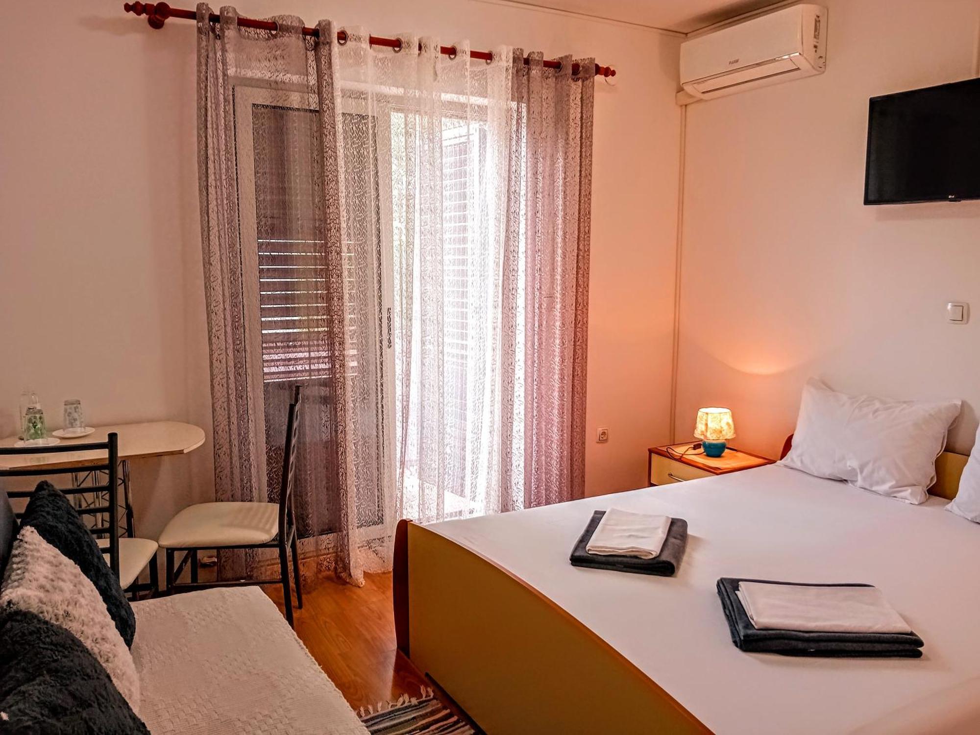 Apartments And Room Markovic Rovinjsko Selo Kültér fotó